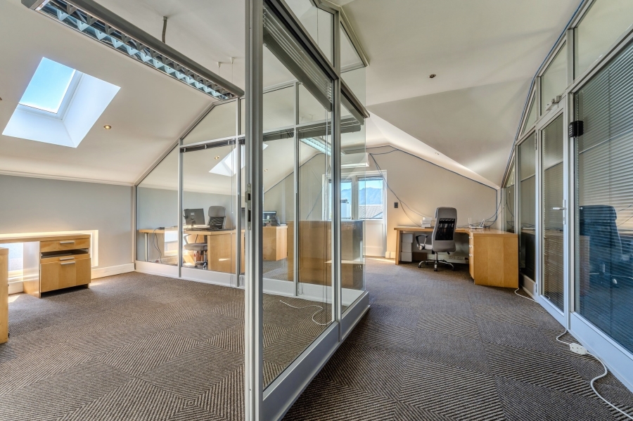 To Let commercial Property for Rent in Lemoenkloof Western Cape